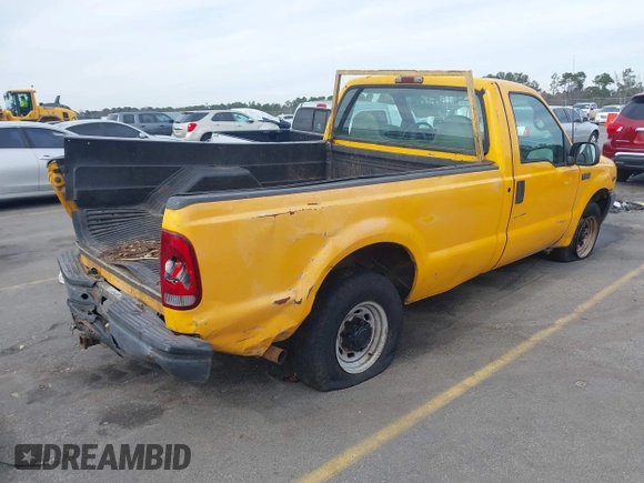 2002 Ford Super Duty F-250 XL with VIN 1FTNF20LX2EB80202, listed as a IAAI auction lot 41607631 with 342,859 mi miles. Bid and sale history available at carsss.com. Image 4.