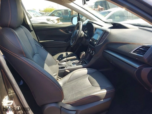 2018 Subaru Crosstrek Limited with VIN JF2GTAJC9JH238163, listed as a IAAI auction lot 41533930 with NaN miles. Bid and sale history available at carsss.com. Image 5.