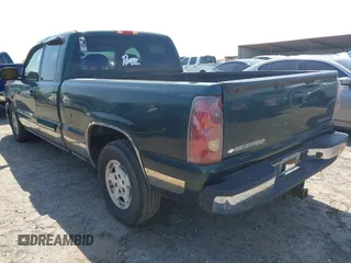 2003 Chevrolet Silverado 1500 with VIN 2GCEC19T531235891, listed as a IAAI auction lot 42026640 with 366,488 mi miles and . Bid and sale history available at DreamBid. Image 3.