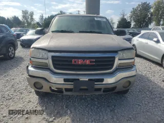 2005 GMC Sierra 1500HD SLT z VIN 1GTGK13U25F895511, wystawiony jako Copart lot #72173084 z przebiegiem 188 070 mil mil oraz Tytuł czysty. Historia ofert i sprzedaży dostępna na DreamBid. Obrazek 5.