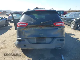 2017 Jeep Cherokee Latitude with VIN 1C4PJLCB8HW547553, listed as a IAAI auction lot 41666321 with 101,132 mi miles and . Bid and sale history available at DreamBid. Image 6.