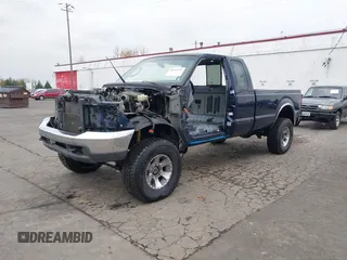 2003 Ford Super Duty F-250 XL with VIN 1FTNX21PX3EB41240, listed as a IAAI auction lot 40984229 with 1 mi miles. Bid and sale history available at carsss.com. Image 2.