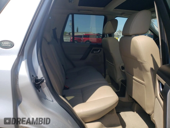 2013 Land Rover LR2 z VIN SALFR2BG2DH372333, wystawiony jako Copart lot #59335945 z przebiegiem 83 289 mil mil oraz Czysty tytuł • Clean title. Historia ofert i sprzedaży dostępna na DreamBid. Obrazek 11.