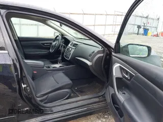 2016 Nissan Altima SR with VIN 1N4AL3AP1GC272287, listed as a IAAI auction lot 41917848 with 109,939 mi miles and . Bid and sale history available at DreamBid. Image 5.