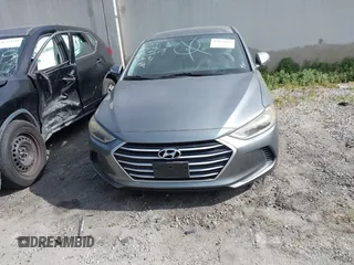 2018 Hyundai Elantra SE z VIN KMHD74LF9JU611364, wystawiony jako IAAI lot #42034415 z przebiegiem 81 450 mil mil oraz . Historia ofert i sprzedaży dostępna na DreamBid. Obrazek 13.