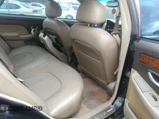 2005 Hyundai XG350 with VIN KMHFU45EX5A420629, listed as a IAAI auction lot 40793422 with 211,598 mi miles. Bid and sale history available at carsss.com. Image 8.