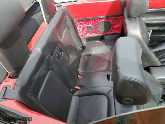 2006 Volkswagen New Beetle Convertible with VIN 3VWSF31Y96M304976, listed as a Copart auction lot 80003964 with 71,342 mi miles and Salvage Title. Bid and sale history available at carsss.com. Image 10.