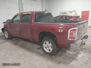 2007 Chevrolet Silverado 1500 LTZ with VIN 2GCEK13M271532935, listed as a IAAI auction lot 40947182 with 268,999 mi miles. Bid and sale history available at carsss.com. Image 3.