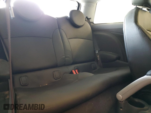2010 MINI Hardtop S with VIN WMWMF7C5XATX41172, listed as a Copart auction lot 55132775 with 127,674 mi miles and Clean Title. Bid and sale history available at DreamBid. Image 10.