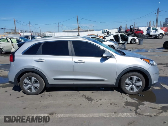 2018 Kia Niro LX with VIN KNDCB3LC9J5157481, listed as a IAAI auction lot 41682191 with 92,578 mi miles. Bid and sale history available at carsss.com. Image 13.