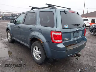 2010 Ford Escape XLT with VIN 1FMCU9DG7AKA92531, listed as a IAAI auction lot 42020546 with 134,158 mi miles. Bid and sale history available at carsss.com. Image 3.