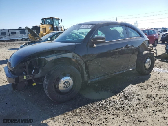 2014 Volkswagen Beetle 2.5L PZEV with VIN 3VWHP7AT1EM606988, listed as a Copart auction lot 46456155 with 39,911 mi miles and Salvage Title. Bid and sale history available at carsss.com. Image 1.