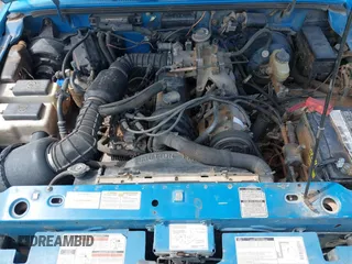 1996 Ford Ranger XL z VIN 1FTCR10A8TUB17436, wystawiony jako IAAI lot #42435214 z przebiegiem 233 796 mil mil oraz . Historia ofert i sprzedaży dostępna na DreamBid. Obrazek 10.