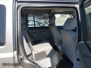 2006 Jeep Commander Limited with VIN 1J8HG58N76C144821, listed as a IAAI auction lot 42010785 with 175,306 mi miles. Bid and sale history available at carsss.com. Image 8.