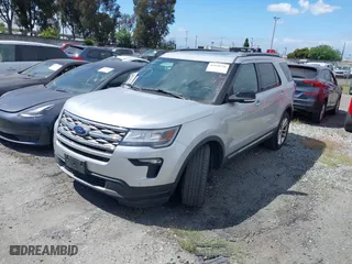 2018 Ford Explorer XLT with VIN 1FM5K7D88JGB89882, listed as a IAAI auction lot 41818758 with 52,871 mi miles. Bid and sale history available at carsss.com. Image 18.