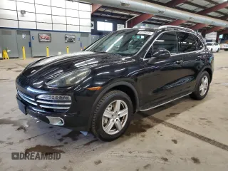 2014 Porsche Cayenne S z VIN WP1AB2A22ELA58710, wystawiony jako Copart lot #61356635 z przebiegiem 85 797 mil mil oraz Czysty tytuł • Clean title. Historia ofert i sprzedaży dostępna na DreamBid. Obrazek 1.