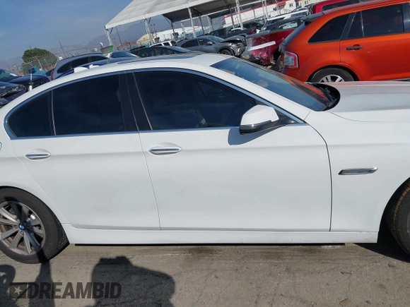 2016 BMW 5 Series 528i z VIN WBA5A5C54GG349104, wystawiony jako IAAI lot #41612678 z przebiegiem 92 449 mil mil oraz . Historia ofert i sprzedaży dostępna na DreamBid. Obrazek 13.