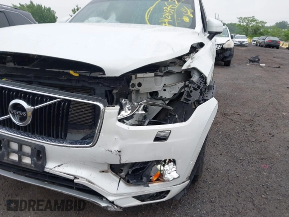 2018 Volvo XC90 Momentum с VIN YV4A22PK8J1213045, выставлен на аукционе IAAI как лот 42437065 с пробегом 78 262 миль миль и . История ставок и продаж доступна на DreamBid. Изображение 6.