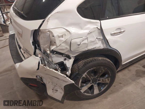 2015 Subaru Crosstrek Touring with VIN JF2GPBPC5FH238394, listed as a IAAI auction lot 42400916 with 73,312 mi miles and . Bid and sale history available at DreamBid. Image 6.