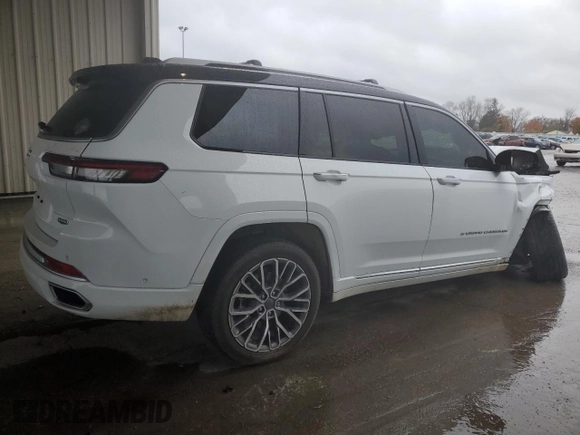 2022 Jeep Grand Cherokee Summit Reserve with VIN 1C4RJKET2N8556810, listed as a Copart auction lot 81041234 with Not provided miles and Salvage title. Bid and sale history available at DreamBid. Image 3.
