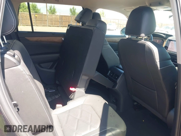 2025 Volkswagen Atlas SE with VIN 1V2HR2CA3SC507564, listed as a IAAI auction lot 42720794 with 13,257 mi miles and . Bid and sale history available at DreamBid. Image 8.