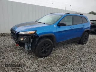 2017 Jeep Cherokee Trailhawk z VIN 1C4PJMBS4HW601454, wystawiony jako Copart lot #58015315 z przebiegiem 96 795 mil mil oraz Szkoda całkowita • Salvage title. Historia ofert i sprzedaży dostępna na DreamBid. Obrazek 1.