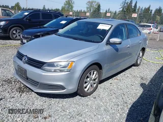 2013 Volkswagen Jetta SE z VIN 3VWDP7AJ0DM447943, wystawiony jako IAAI lot #42021858 z przebiegiem 127 083 mil mil oraz . Historia ofert i sprzedaży dostępna na DreamBid. Obrazek 17.