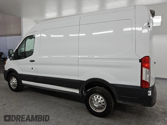 2023 Ford Transit Cargo with VIN 1FTBR2C88PKB34880, listed as a Copart auction lot 43930185 with 31,087 mi miles and Clean title. Bid and sale history available at DreamBid. Image 2.