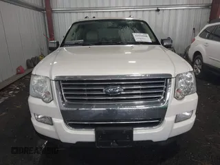 2008 Ford Explorer Limited z VIN 1FMEU75E78UA51034, wystawiony jako IAAI lot #41934208 z przebiegiem 115 205 mil mil oraz . Historia ofert i sprzedaży dostępna na DreamBid. Obrazek 13.