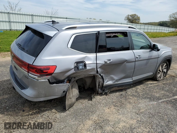 2024 Volkswagen Atlas SEL with VIN 1V2BR2CA3RC523103, listed as a Copart auction lot 55821865 with 47,893 mi miles and Salvage title. Bid and sale history available at DreamBid. Image 3.