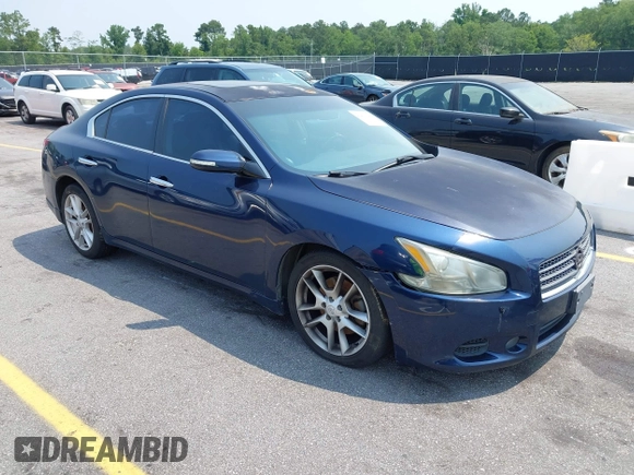 2011 Nissan Maxima SV z VIN 1N4AA5AP7BC843677, wystawiony jako IAAI lot #42407646 z przebiegiem 131 640 mil mil oraz . Historia ofert i sprzedaży dostępna na DreamBid. Obrazek 1.