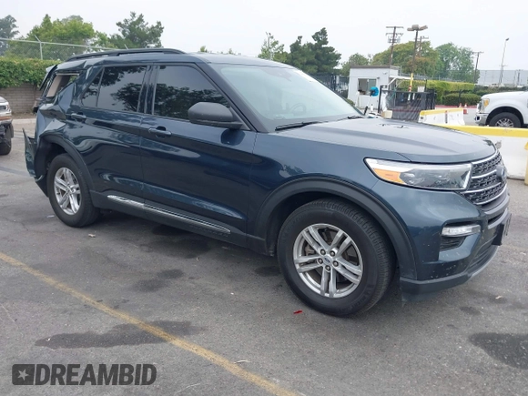 2022 Ford Explorer XLT z VIN 1FMSK7DH4NGB75826, wystawiony jako IAAI lot #42443067 z przebiegiem 85 806 mil mil oraz . Historia ofert i sprzedaży dostępna na DreamBid. Obrazek 1.