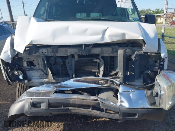 2014 Ford Econoline Wagon XL with VIN 1FBSS3BLXEDA86613, listed as a IAAI auction lot 41996263 with 238,848 mi miles. Bid and sale history available at carsss.com. Image 6.