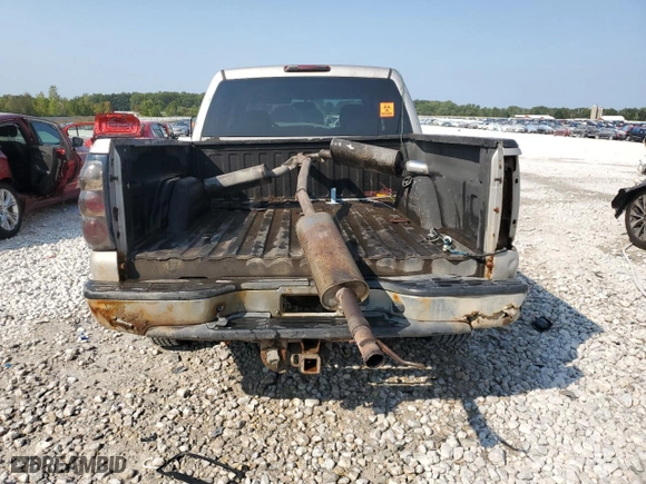 2004 Chevrolet Silverado 1500 Crew Cab Z71 with VIN 2GCEK13T041424574, listed as a Copart auction lot 69679254 with 0 mi miles and Clean Title. Bid and sale history available at carsss.com. Image 6.