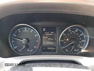 2018 Toyota RAV4 XLE with VIN JTMRFREV5JJ747135, listed as a Copart auction lot 50868015 with 63,403 mi miles and Salvage Title. Bid and sale history available at carsss.com. Image 9.