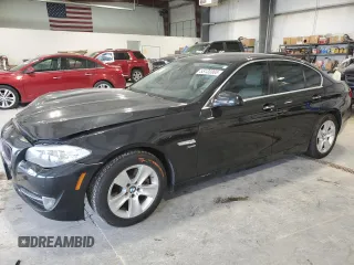 2012 BMW 5 Series 528i xDrive z VIN WBAXH5C52CDW11122, wystawiony jako Copart lot #55133365 z przebiegiem Nie podano mil oraz Szkoda całkowita • Salvage title. Historia ofert i sprzedaży dostępna na DreamBid. Obrazek 1.