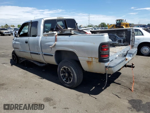 1998 Dodge 2500 with VIN 1B7KF23Z7WJ138053, listed as a Copart auction lot 68652624 with Not provided miles and Salvage title. Bid and sale history available at DreamBid. Image 2.