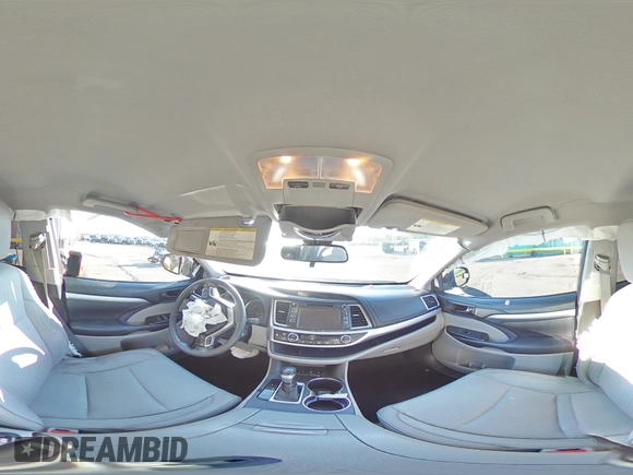 2018 Toyota Highlander LE с VIN 5TDBZRFH6JS817777, выставлен на аукционе Copart как лот 56344485 с пробегом 73 580 миль миль и Списание • Salvage title. История ставок и продаж доступна на DreamBid. Изображение 15.