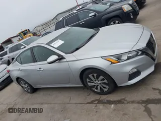 2020 Nissan Altima 2.5 S with VIN 1N4BL4BV3LN317607, listed as a IAAI auction lot 41593567 with 65,893 mi miles. Bid and sale history available at carsss.com. Image 13.