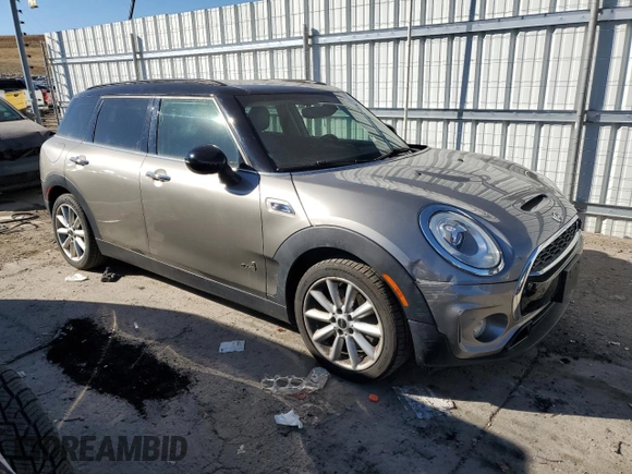 2017 MINI Clubman Cooper S with VIN WMWLU5C52H2E80502, listed as a Copart auction lot 80770774 with 84,519 mi miles and Salvage Title. Bid and sale history available at carsss.com. Image 4.