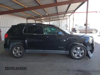 2013 GMC Terrain SLT z VIN 2GKALUEK5D6136378, wystawiony jako IAAI lot #42598820 z przebiegiem 136 274 mil mil oraz . Historia ofert i sprzedaży dostępna na DreamBid. Obrazek 13.