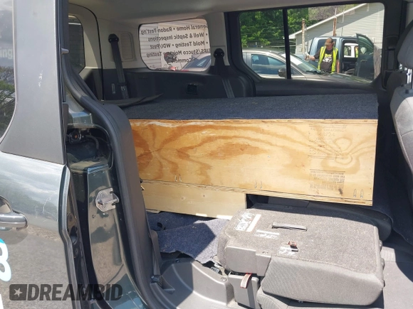 2018 Ford Transit Connect XLT z VIN NM0GE9F71J1379558, wystawiony jako IAAI lot #42276643 z przebiegiem 25 870 mil mil oraz . Historia ofert i sprzedaży dostępna na DreamBid. Obrazek 8.