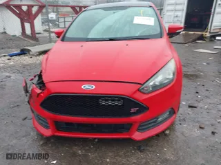 2015 Ford Focus ST with VIN 1FADP3L93FL224661, listed as a IAAI auction lot 41169980 with 113,283 mi miles. Bid and sale history available at carsss.com. Image 12.