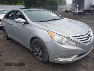 2012 Hyundai Sonata SE z VIN 5NPEC4AC5CH365133, wystawiony jako IAAI lot #42420670 z przebiegiem 208 765 mil mil oraz . Historia ofert i sprzedaży dostępna na DreamBid. Obrazek 1.