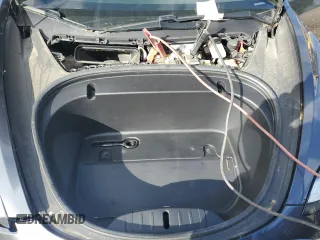 2020 Tesla Model 3 Long Range z VIN 5YJ3E1EB2LF616464, wystawiony jako Copart lot #57891365 z przebiegiem 21 197 mil mil oraz Szkoda całkowita • Salvage title. Historia ofert i sprzedaży dostępna na DreamBid. Obrazek 11.