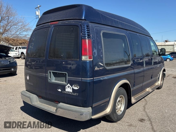 2002 Chevrolet Chevy Van z VIN 1GBFG15M421166126, wystawiony jako Copart lot #47683735 z przebiegiem 213 774 mil mil oraz Czysty tytuł • Clean title. Historia ofert i sprzedaży dostępna na DreamBid. Obrazek 4.