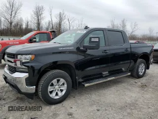 2021 Chevrolet Silverado 1500 LT with VIN 1GCUYDED5MZ214447, listed as a Copart auction lot 52198295 with 42,626 mi miles and Salvage Title. Bid and sale history available at carsss.com. Image 1.