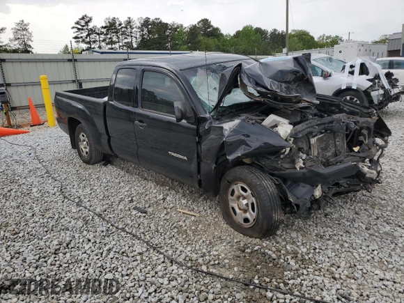 2015 Toyota Tacoma with VIN 5TFTX4CN2FX059963, listed as a Copart auction lot 52439765 with 292,720 mi miles and Salvage title. Bid and sale history available at DreamBid. Image 4.