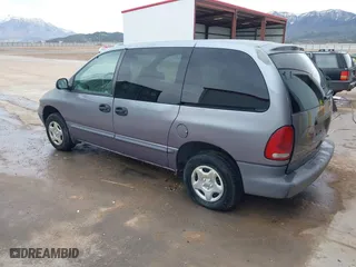 1997 Dodge Caravan with VIN 2B4FP2532VR226510, listed as a IAAI auction lot 42047305 with 1 mi miles. Bid and sale history available at carsss.com. Image 3.