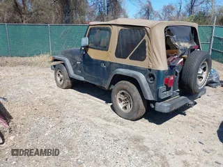 1997 Jeep Wrangler Sport with VIN 1J4FY19S1VP426589, listed as a IAAI auction lot 41865628 with 171,770 mi miles. Bid and sale history available at carsss.com. Image 3.